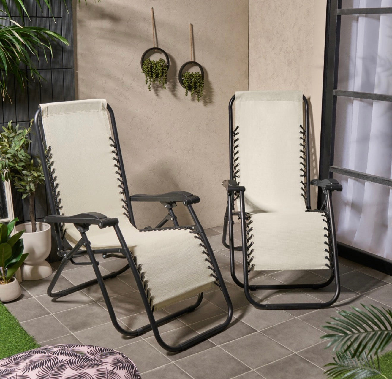 2 Pack Zero Gravity Sun Lounging Garden Chairs
