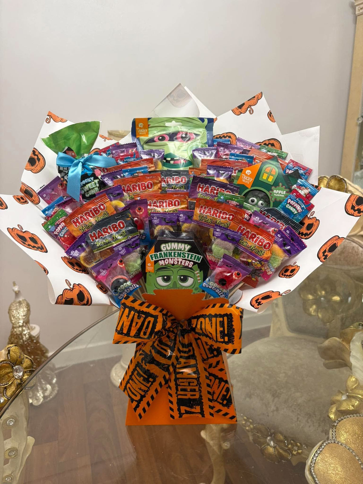 Halloween sweet bouquet