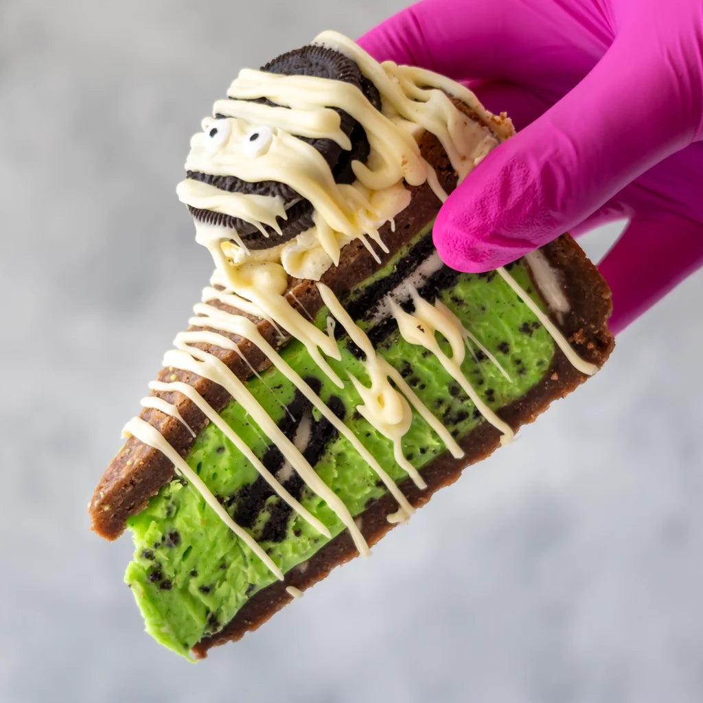 3x Midnight Monster Cookies 'n Cream Pie Slice