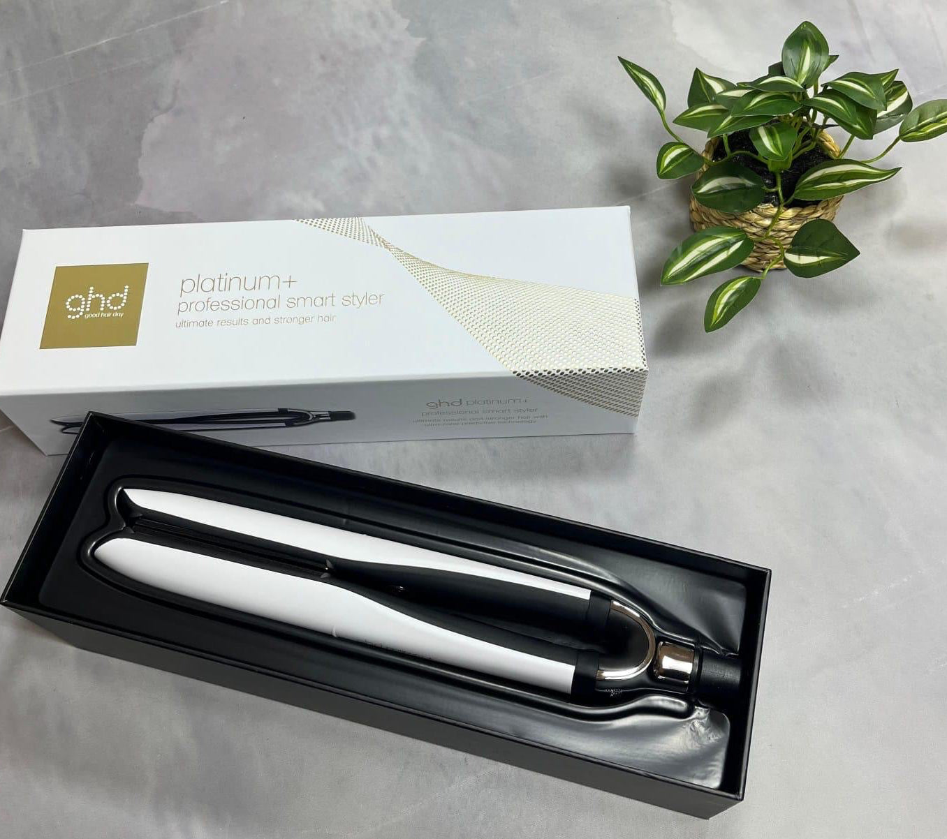 Ghd platinum straighters