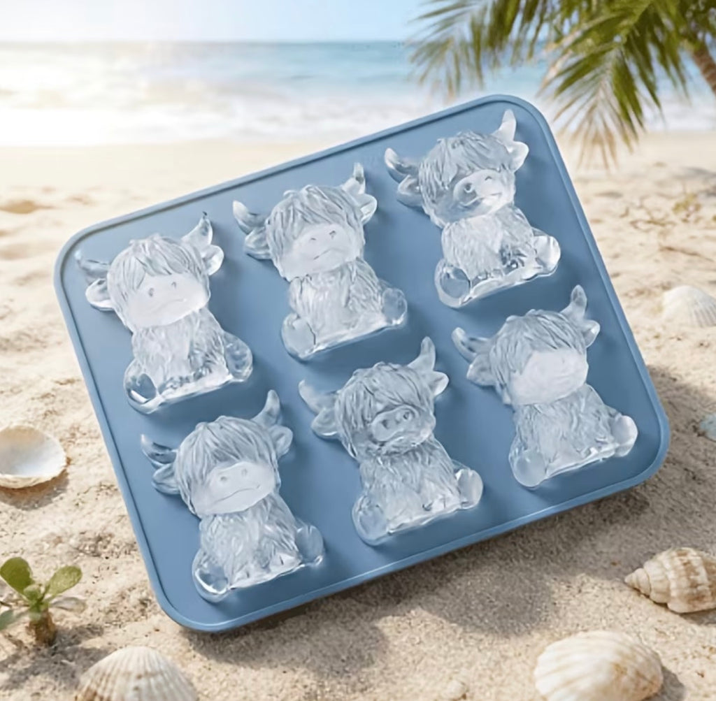 Highland cow ice cube tray