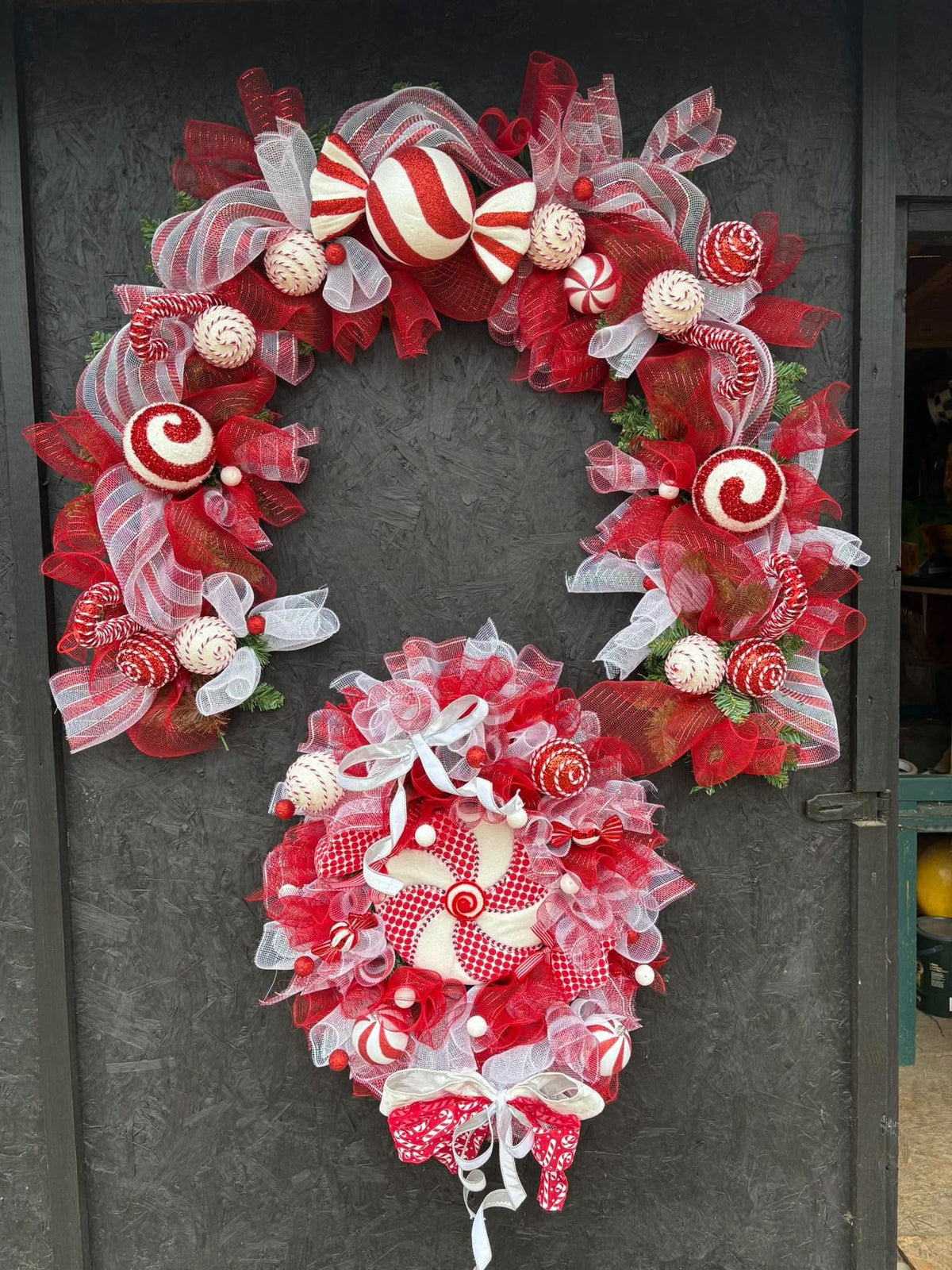 Candy cane wreath